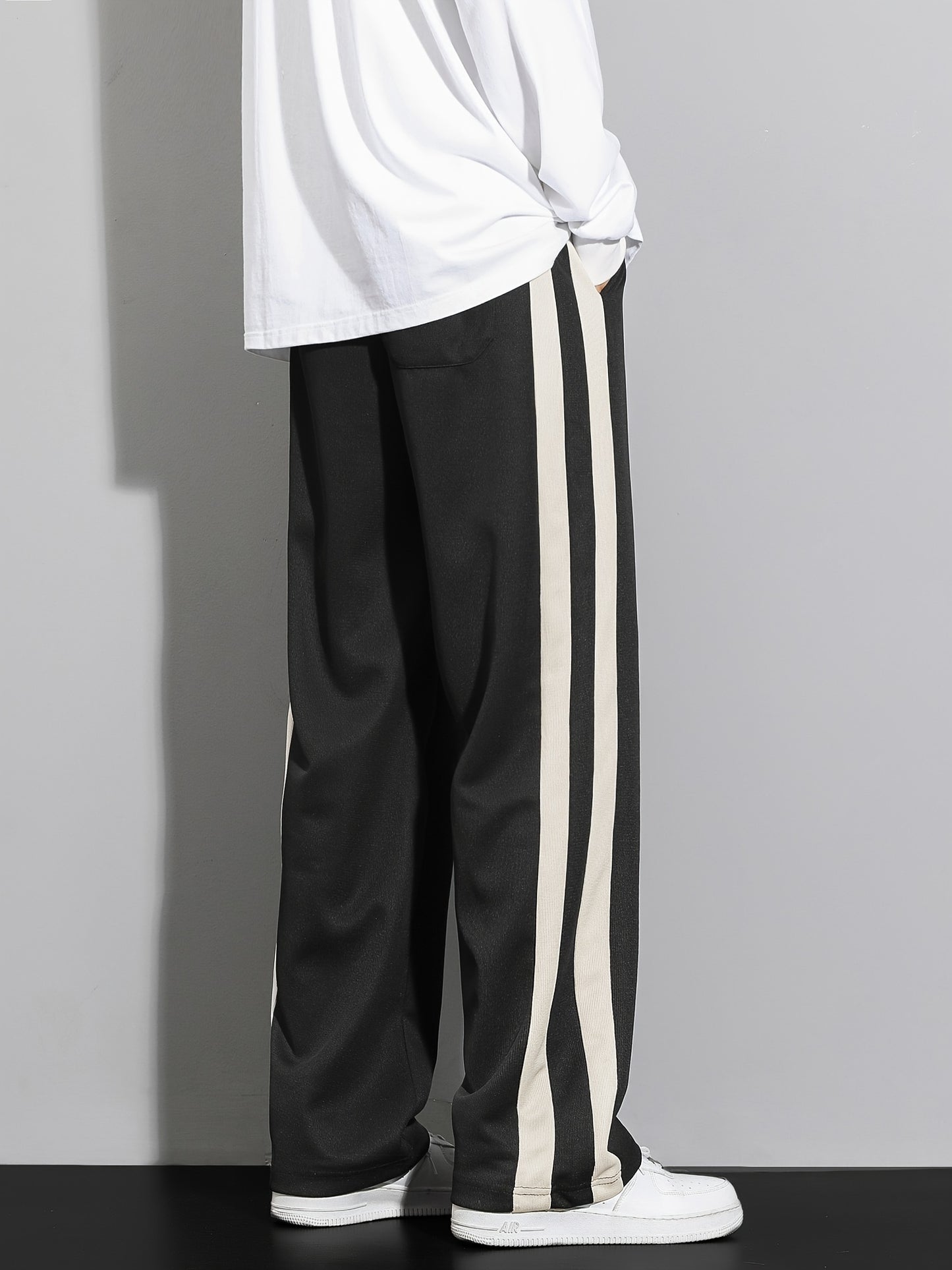 Men's Stylish Loose Stripe Pattern Pants With Pockets, Casual Breathable Drawstring Trousers For City Walk Street Hanging Outdoor Activities